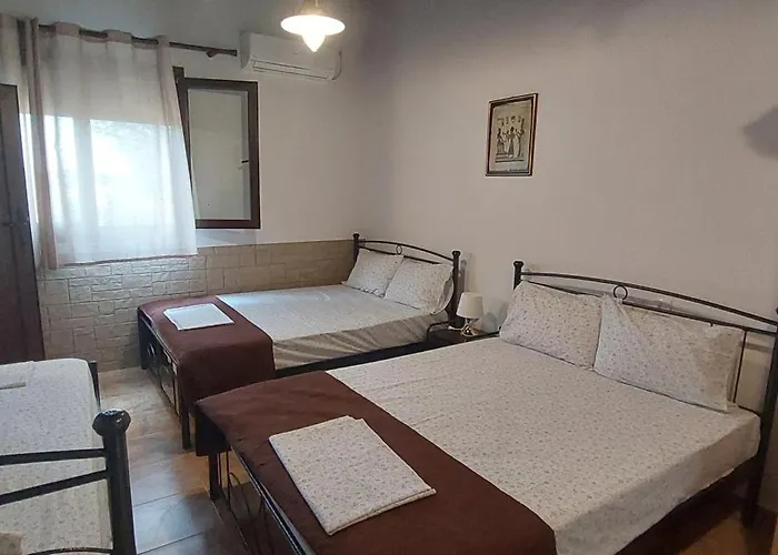 Dimitris' - 3 奥马斯帕纳吉亚斯